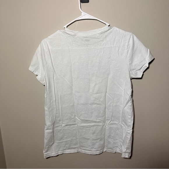 Levi’s Women’s T Shirt Medium - Picture 3 of 4